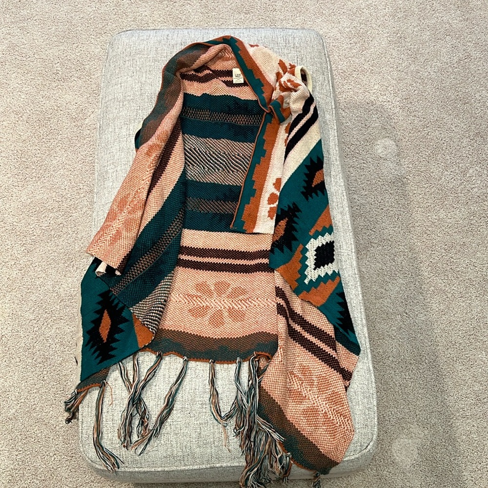 Multiple color sweater vest